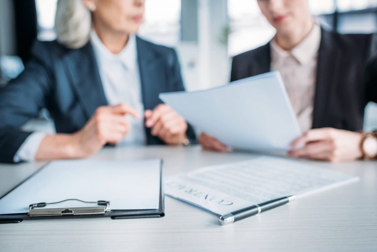 Contrato social: como ele difere do Requerimento do Empresário Individual?