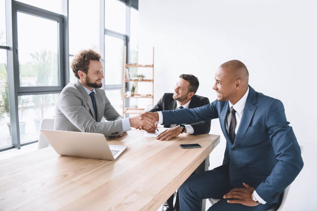 Aquisição de empresas: o que é e como não errar nesse processo